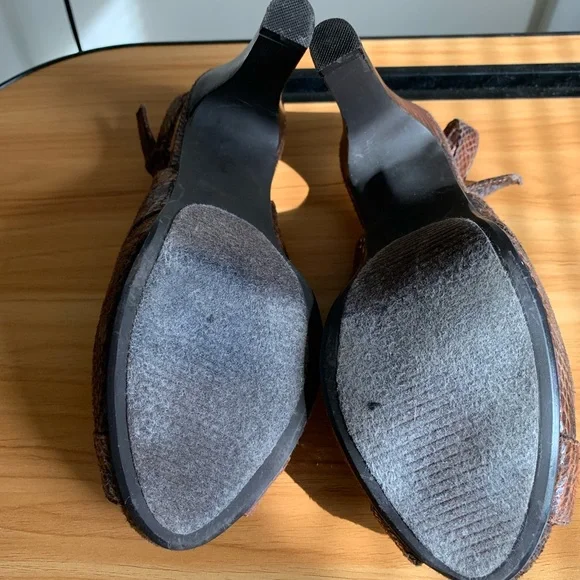 Brown snake pattern shoes - Picture 4 of 4